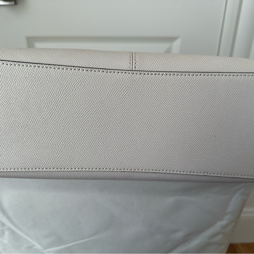Coach Zip Top Tote in white (gold / chalk) #4454 - Picture 4 of 8